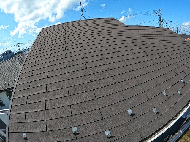 屋根塗装の時に重要なタスペーサー！スレート部分の縁切りをしないと雨漏れの原因！