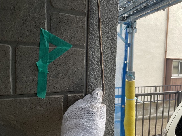 所沢市和ケ原で外壁・屋根塗装工事で本日は高耐久シーリングを使用してシーリング打ち替え工事を行いました！